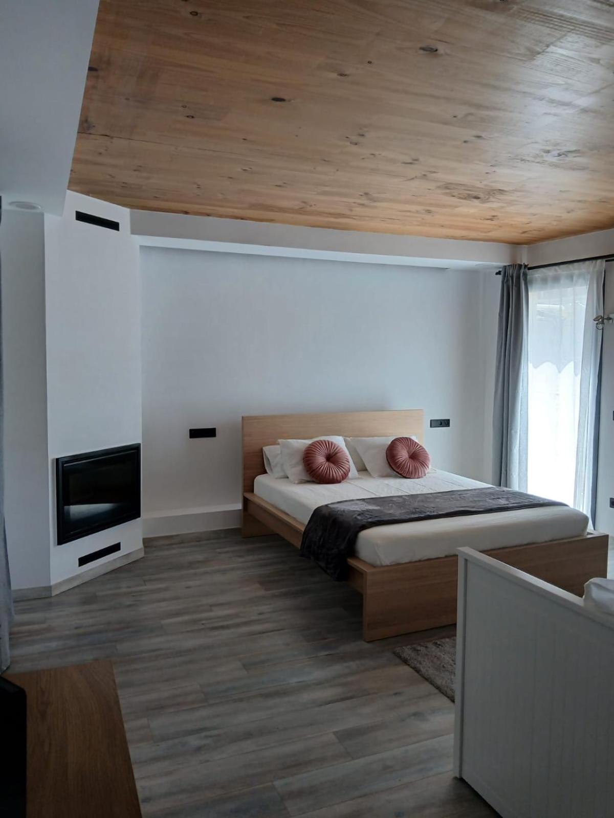 Bibrabe Home ซานต์เฟลิอูเดกีโซลส์ ภายนอก รูปภาพ